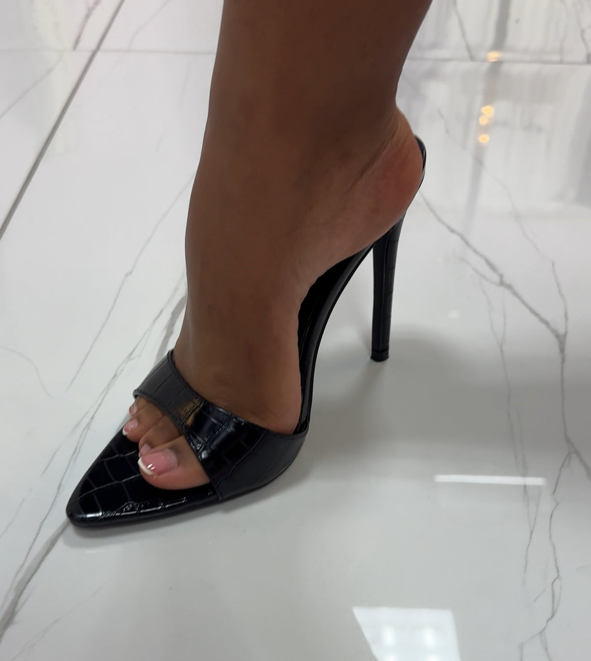 Holly Black Heel