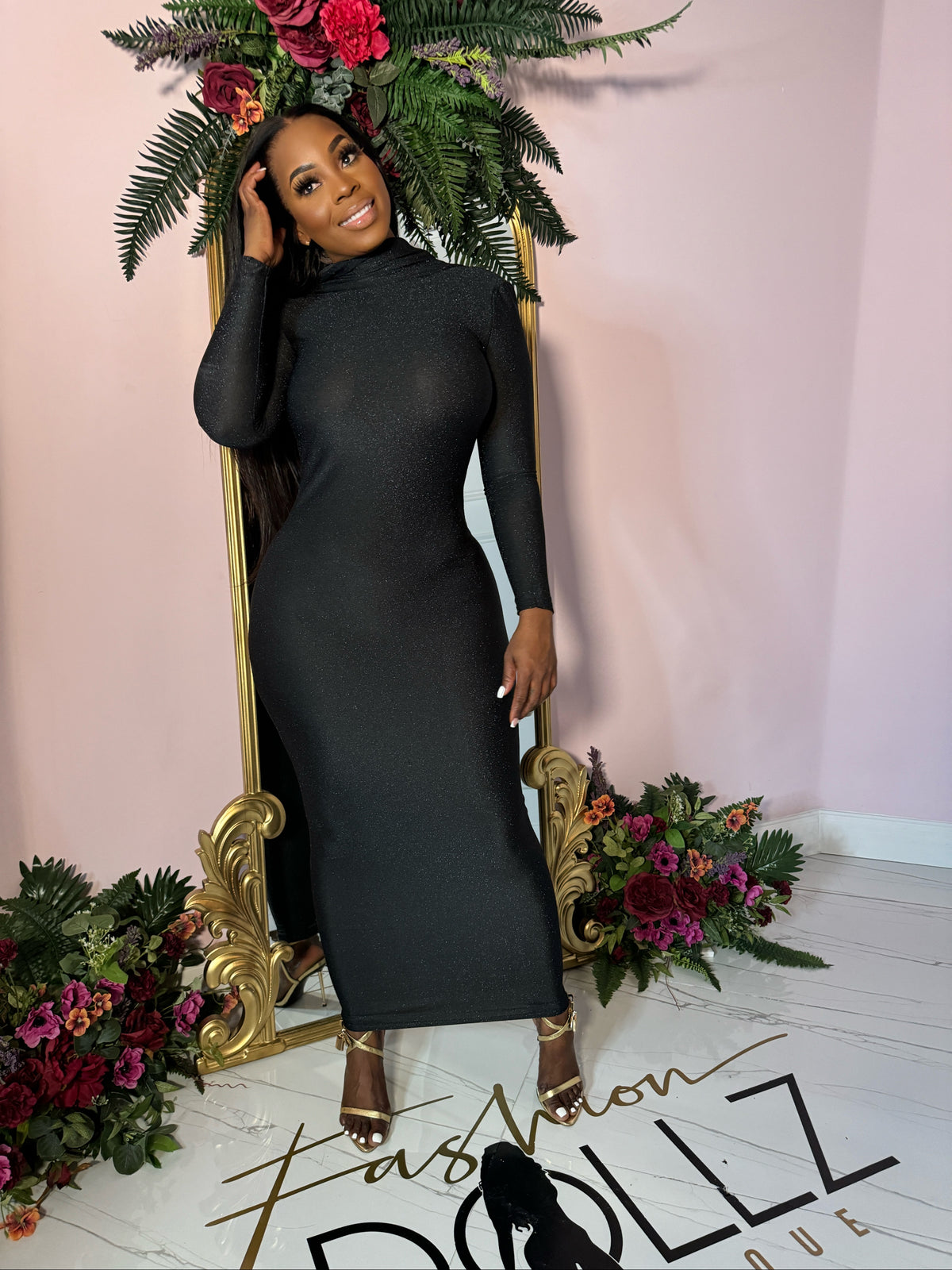 Elegant Bombshell Dressh